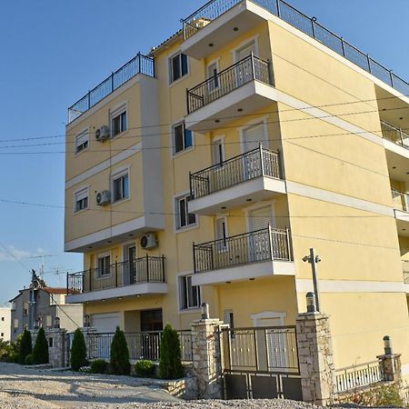 Paradise Apartment Sarandë エクステリア 写真