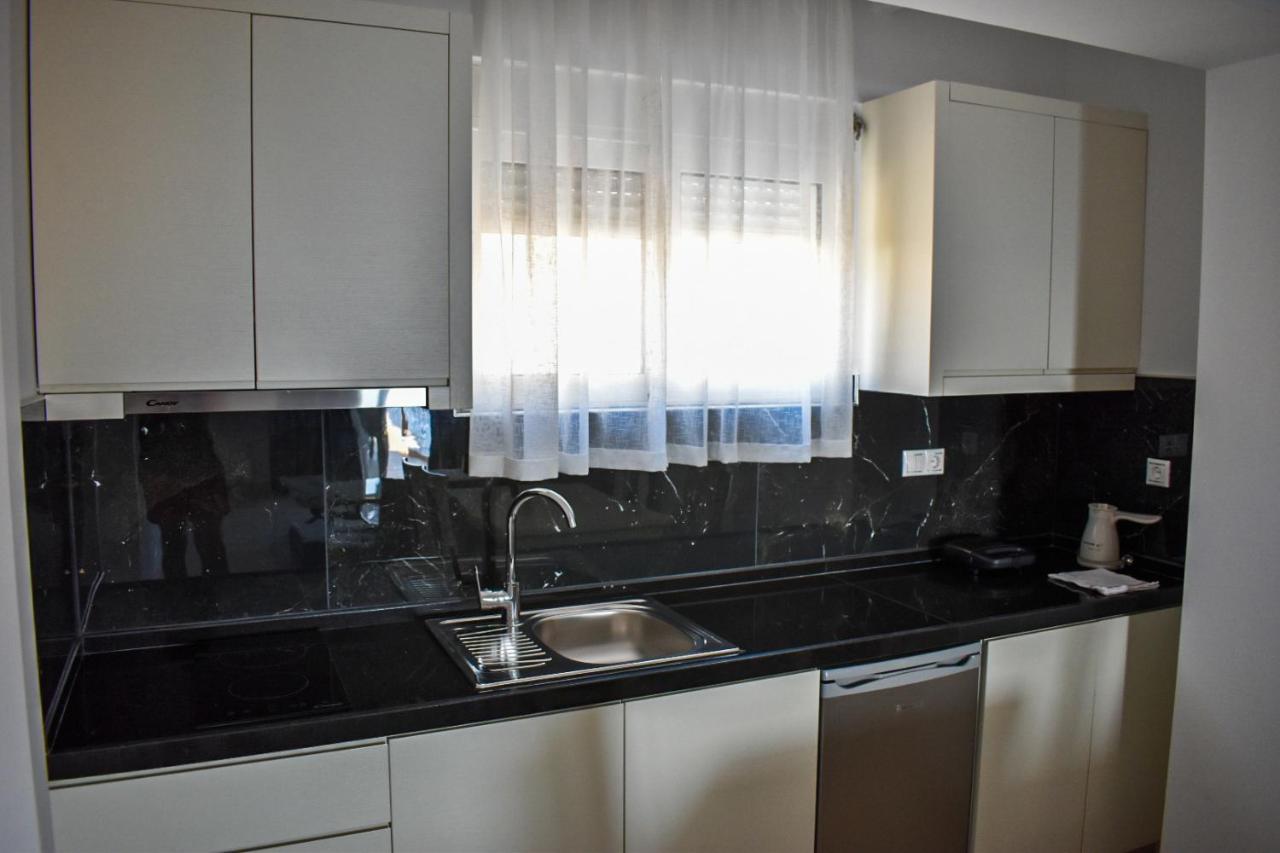 Paradise Apartment Sarandë エクステリア 写真