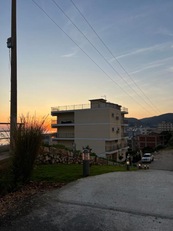 Paradise Apartment Sarandë エクステリア 写真