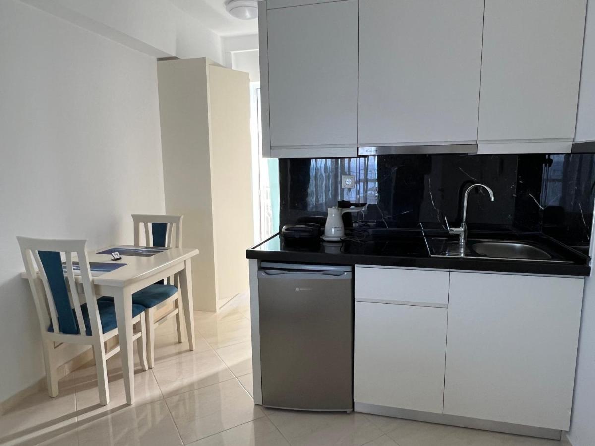 Paradise Apartment Sarandë エクステリア 写真